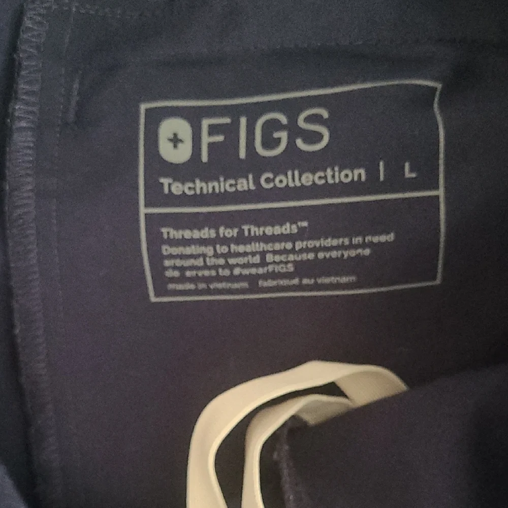 Figs Blue Cargo Pants with Straight Leg - Picture 2 of 4